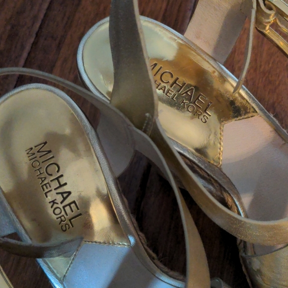 Michael Kors Giovanna gold wedge espadrilles SZ6 - Picture 9 of 9